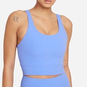 Nike Yoga Luxe
Women's Infinalon Crop Top